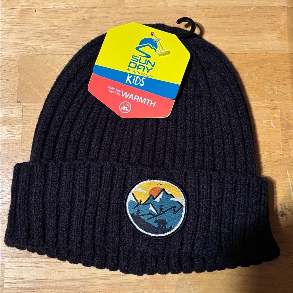 SUN DAY AFTERNOON BEANIE/HAT NEW W/TAG